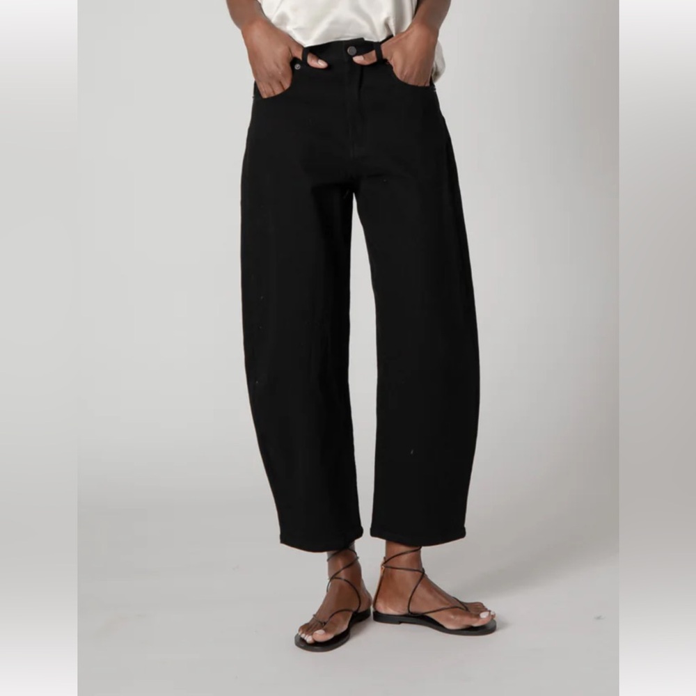 Ruti The Classic Barrel Leg Jeans - perfect condition!